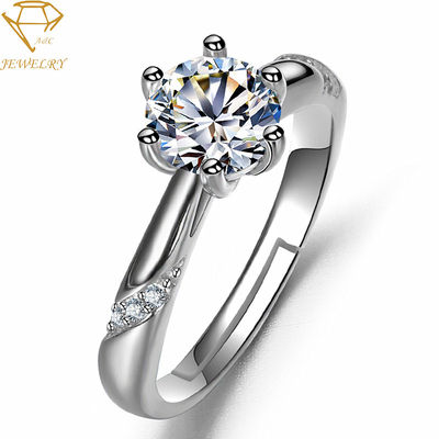 Pavez placer les femmes argentées de Diamond Wedding Ring Engraving For